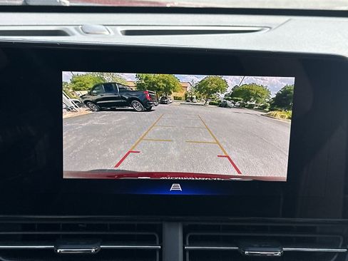 Used 2025 Chevrolet Trax LT w/ LT Convenience Package FWD image 27