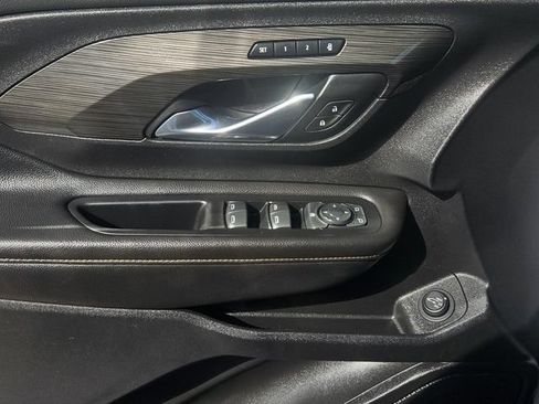 Used 2020 GMC Terrain SLT w/ Preferred Package FWD image 33