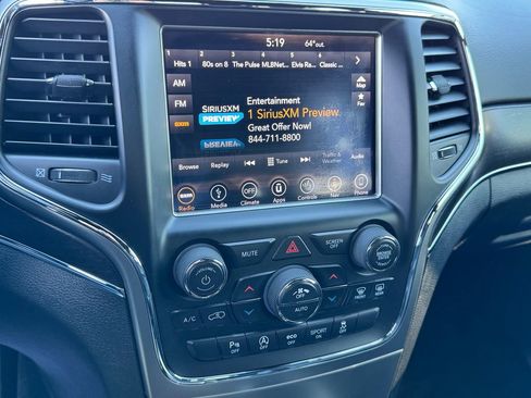 Used 2018 Jeep Grand Cherokee Limited w/ Luxury Group II AWD/4WD image 23