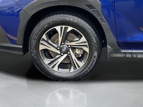 Used 2024 Subaru Crosstrek 2.0i Premium image 9