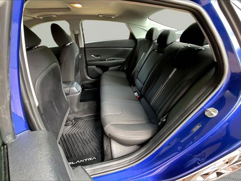 Used 2022 Hyundai Elantra SEL w/ Convenience + Premium Package FWD image 20