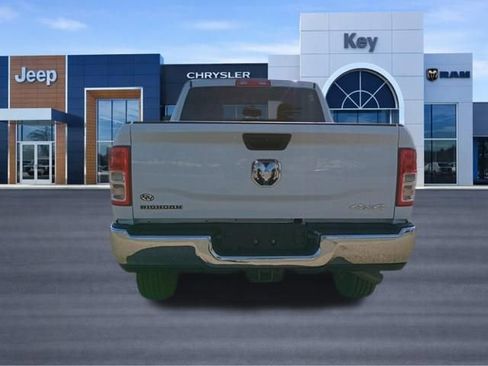 Used 2024 RAM 2500 Big Horn AWD/4WD image 4