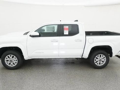 New 2026 Toyota Tacoma SR5 image 9