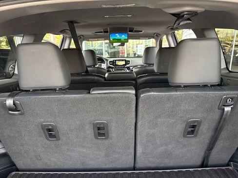 Used 2021 Honda Pilot Touring image 34