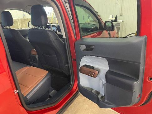 Certified 2024 Ford Maverick Lariat w/ 4K Tow Package AWD/4WD image 24