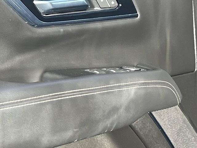 Used 2025 GMC Yukon XL Elevation AWD/4WD image 18