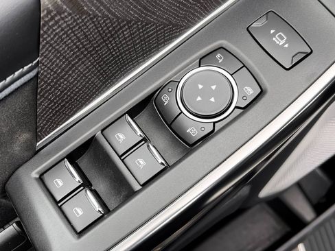 Used 2025 Ford F250 Platinum image 29