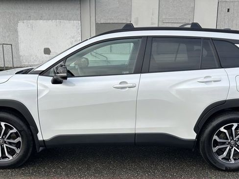 Certified 2025 Toyota Corolla Cross AWD Hybrid image 8