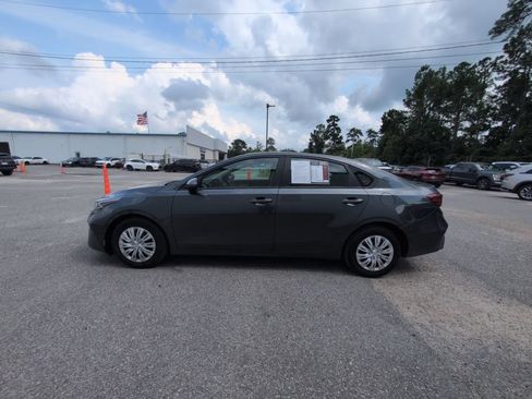 Used 2023 Kia Forte LX FWD image 5