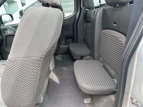 Used 2017 Nissan Frontier SV w/ SV Value Truck Package image 8