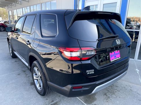 Certified 2025 Honda Pilot EX-L image 2