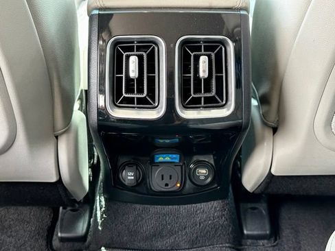 Used 2023 Kia Sorento SX AWD/4WD image 20