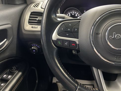 Certified 2020 Jeep Compass Latitude w/ Cold Weather Group image 19