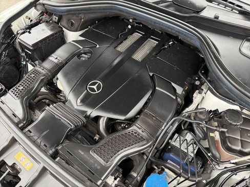 Used 2017 Mercedes-Benz GLS 450 4MATIC image 16