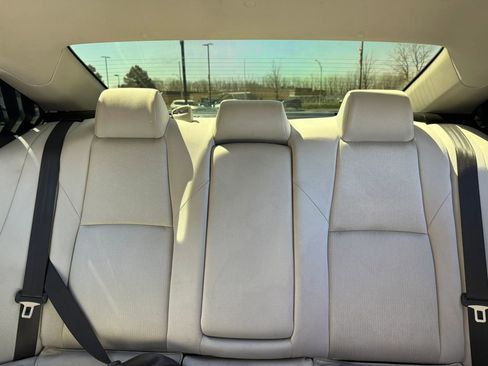 Used 2018 Honda Accord LX image 31