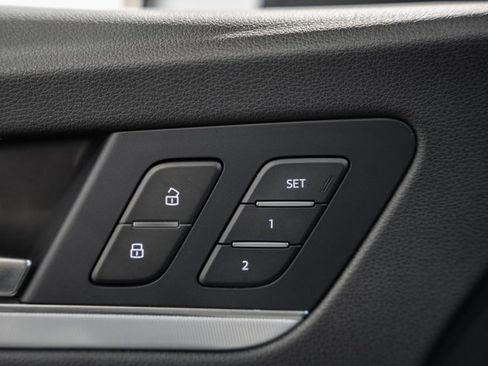 Used 2025 Audi Q5 2.0T Premium image 40