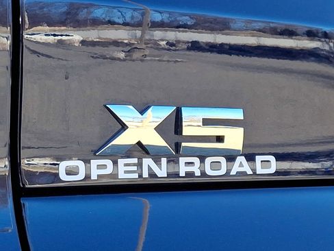 Used 2025 BMW X5 M60i w/ Executive Package image 34