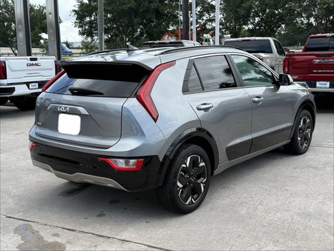 Used 2024 Kia Niro Wind FWD image 5