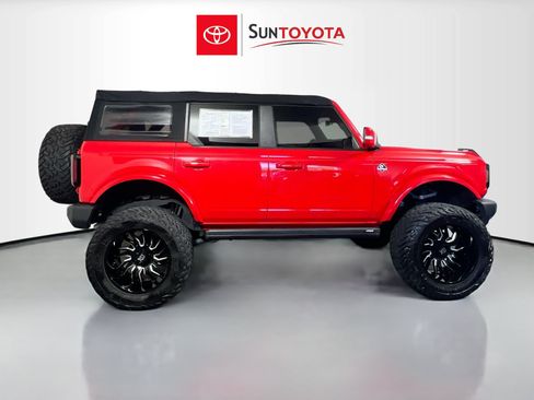 Used 2022 Ford Bronco Outer Banks AWD/4WD image 2