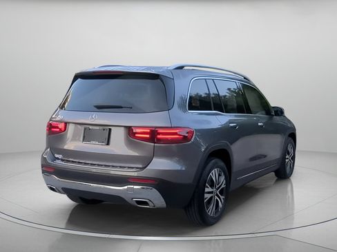 Used 2026 Mercedes-Benz GLB 250 w/ Exclusive Package image 26