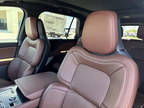 New 2026 Lincoln Aviator Reserve AWD/4WD image 21