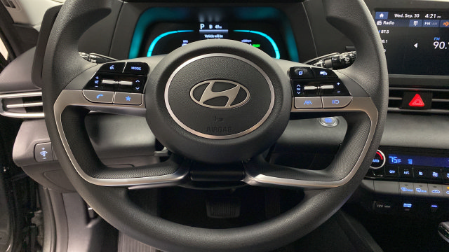 New 2026 Hyundai Elantra Hybrid FWD image 15