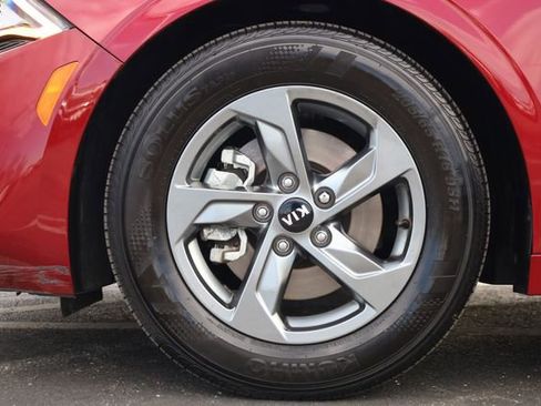 Used 2021 Kia K5 LXS image 10