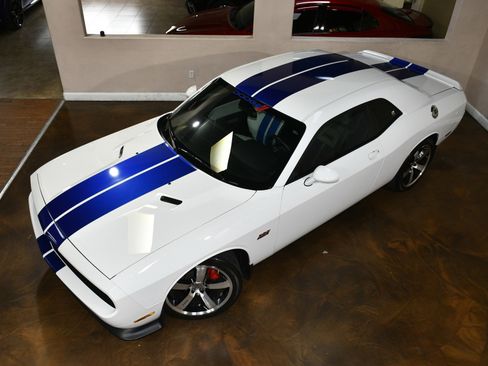 Used 2011 Dodge Challenger SRT8 w/ SRT Option Group II image 74