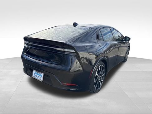 Used 2023 Toyota Prius Prime Premium image 8