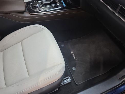 Used 2023 MAZDA CX-30 AWD 2.5 S w/ Premium Package image 13