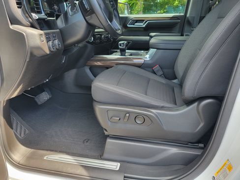Certified 2025 Chevrolet Silverado 1500 RST AWD/4WD image 35