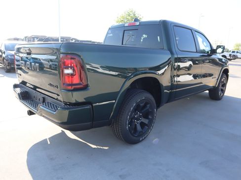 New 2026 RAM 1500 4x4 Crew Cab image 21