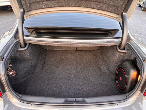 Used 2018 Dodge Charger R/T Scat Pack RWD image 12