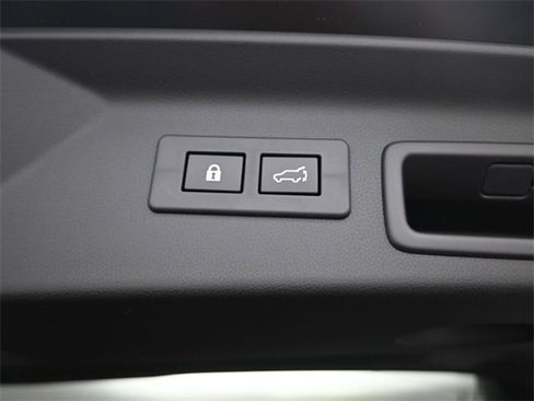 New 2025 Subaru Forester Touring image 33