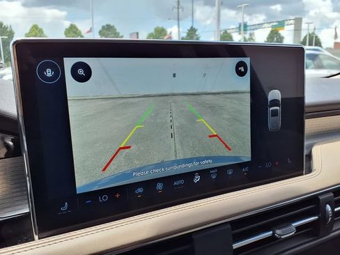 Used 2024 Lincoln Corsair FWD image 11