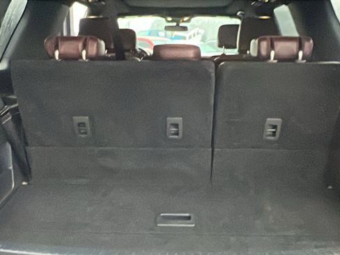 Used 2024 Ford Expedition Limited image 13