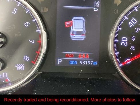 Used 2021 Toyota RAV4 LE AWD/4WD image 19