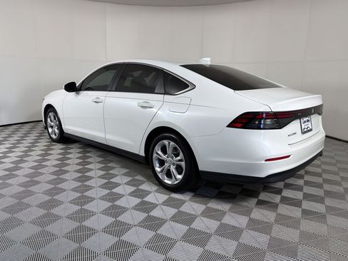 Used 2025 Honda Accord LX image 3