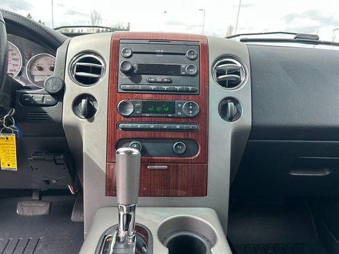Used 2006 Ford F150 Lariat image 23