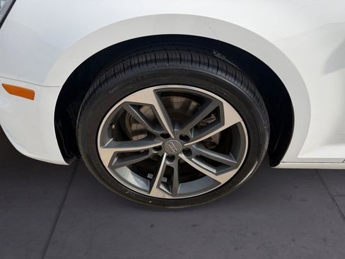 Used 2019 Audi A4 2.0T Premium image 14