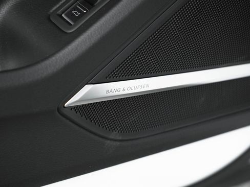 New 2025 Audi A8 L 3.0T image 23