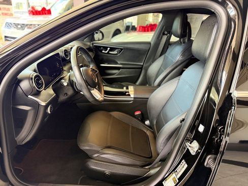 Used 2025 Mercedes-Benz C 300 4MATIC Sedan image 19