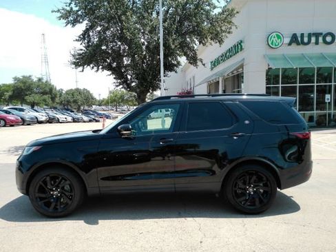 Used 2023 Land Rover Discovery S AWD/4WD image 14