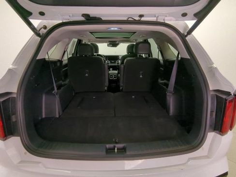 Used 2023 Kia Sorento SX FWD image 32