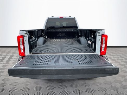 Used 2024 Ford F250 XLT image 23