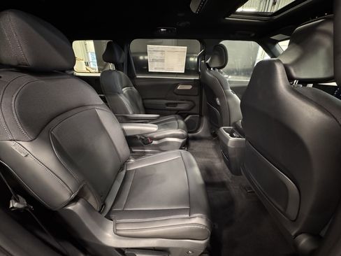 New 2027 Kia Telluride S image 12