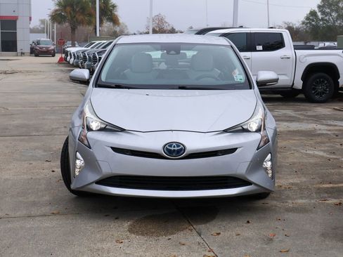 Used 2018 Toyota Prius Four image 22