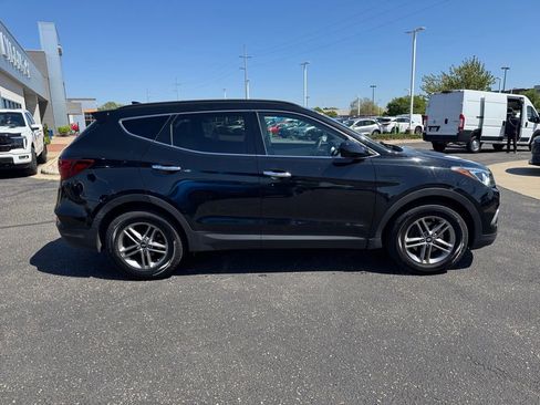 Used 2017 Hyundai Santa Fe Sport AWD/4WD image 2