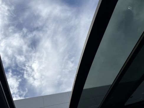 Used 2023 Toyota Tundra Platinum image 11