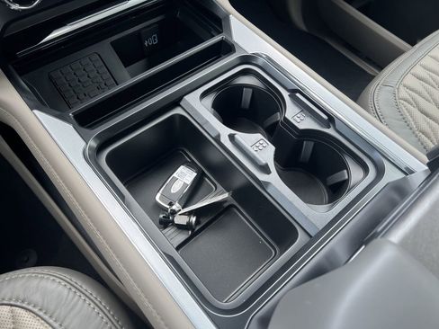 New 2026 Ford F250 Platinum AWD/4WD image 10